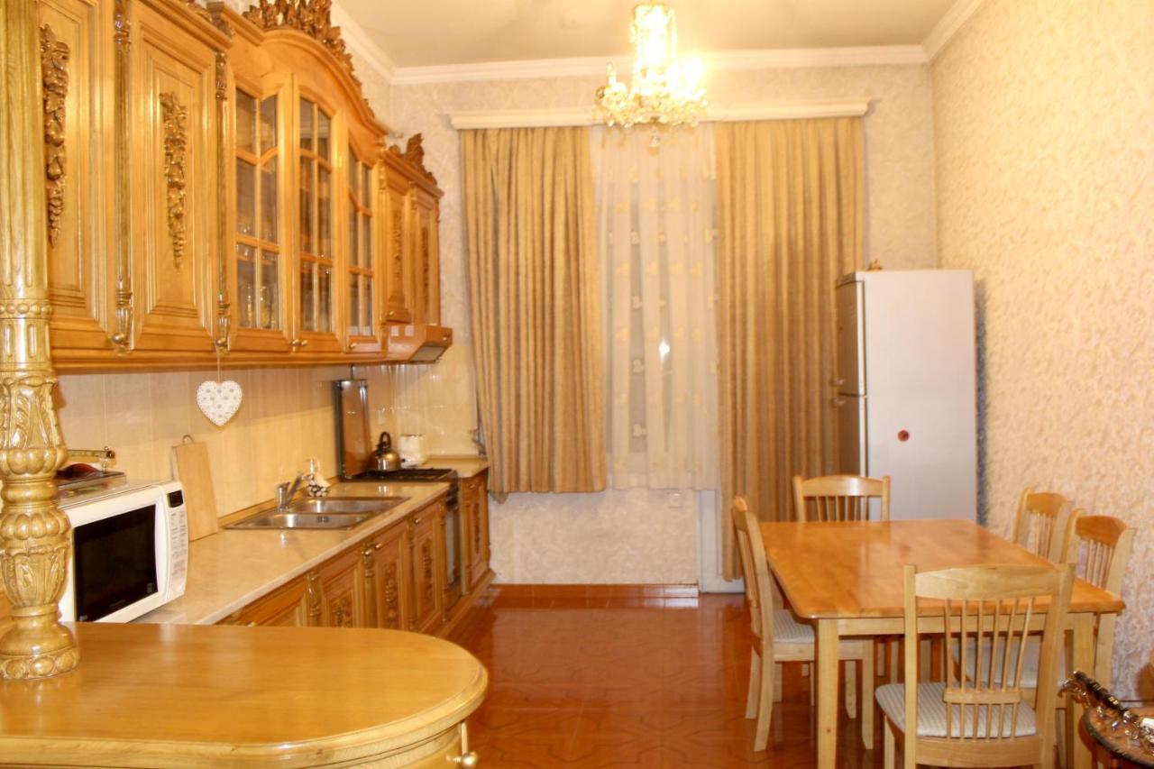 Royal Apartment Tbilisi ภายนอก รูปภาพ